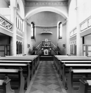 Ev. Pfarrkirche; Florstadt, Parkstraße 1