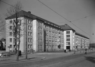Dresden, Fritz-Löffler-Straße. Studentenwohnheim