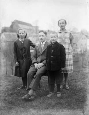 Mittelsachsen, Familienportrait : Mittelsachsen. Gruppenbild einer Familie