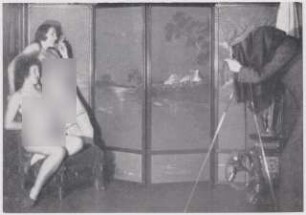 Fotografie einer erotischen fotografischen Aufnahmesituation