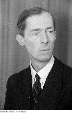 Porträtaufnahmen von Leo Spies, Dirigent der Städtischen Oper Berlin