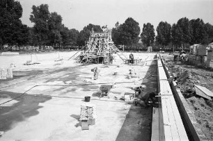 Bau des Nichtschwimmerbeckens im Freibad Rüppurr