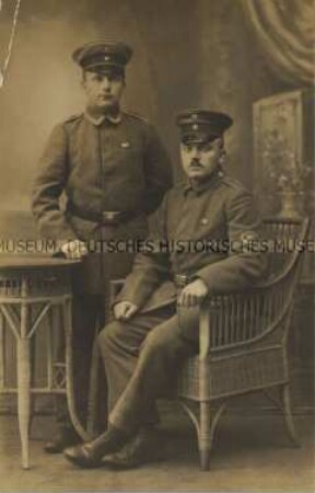 Zwei Soldaten