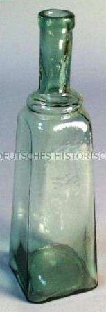 Schnapsflasche, viereckig