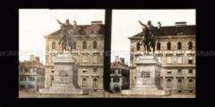 Reiterstandbild Maximilian I. vor dem Palais Ludwig Ferdinand, München