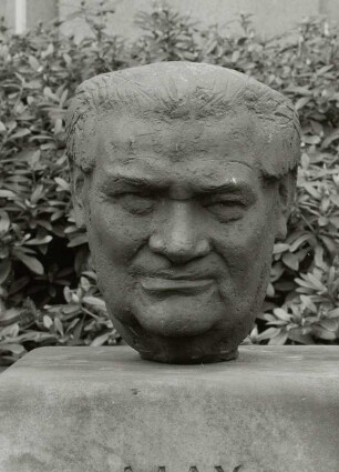 Gedenkstein für Max Seydewitz
