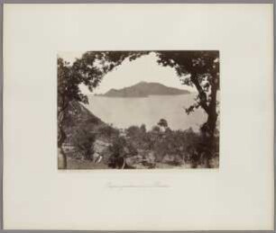 Neapel: Blick auf Capri von Massa Lubrense aus