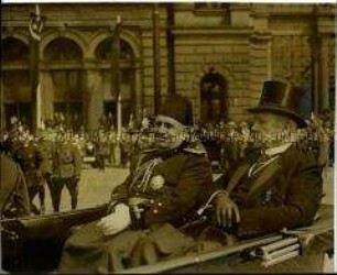 Reichspräsident von Hindenburg und der ägyptische König Fuad bei dessen Staatsbesuch