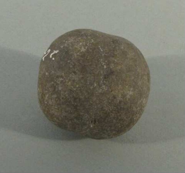 Stone bola