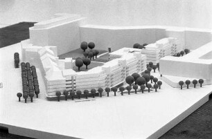Bau von 128 Sozialwohnungen an der Markgrafenstraße, Waldhornstraße und Kapellenstraße durch die Volkswohnung GmbH