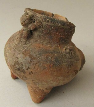 Doppelgefäß aus Ton (Fragment)