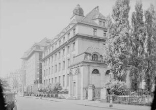 Sächsisches Hauptstaatsarchiv Dresden : Dresden. Sächsisches Hauptstaatsarchiv Dresden. Ansicht von der Düppelstraße (Verwaltungsgebäude)