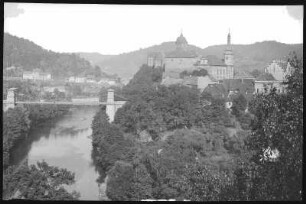 Elbogen. Schloss mit Brücke über die Eger