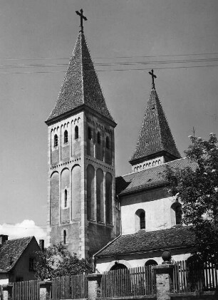 Heidenheim Kreis Weißenburg-Gunzenhausen, Kloster Heidenheim. Pfarrkirche (Ehemalige Benediktinerklosterkirche) (1182/1188,Turm 1866)