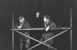 Szenenbilder aus "Avantgarde", Schauspiel von Valentin Katajew mit Musik von Friedrich Goldmann (Regie: Fritz Marquardt). Volksbühne Berlin, September 1970 (DDR-Erstaufführung 27. September 1970) : Mit Gisela Morgen, Michael Narloch, Harry Merkel, Harald Engelmann, Winfried Wagner, Ursula Karusseit, Hilmar Thate, Rolf Ludwig, Wolfgang Greese, Günter Junghans, Dieter Montag, Carmen-Maja Antoni, Wilfried Ortmann, Carl-Hermann Risse, Wolfgang Lohse, Steffie Spira, Egon Geißler, Bodo Krämer, Albert Garbe, Helmut Straßburger, Hans-Joachim Martens, Wolfgang Sasse
