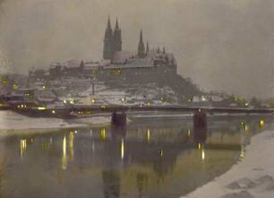 Meißen. Burgberg mit Albrechtsburg (1471-1500) und Dom (beg. um 1260). Blick vom rechten Ufer über die Elbe nach Nordwesten. Winterbild in der Dämmerung
