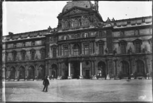 Paris. Le Louvre, Pavillon Sully