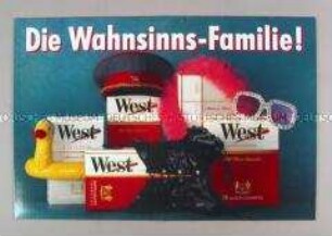Werbeschild (beidseitig) mit Werbeaufdruck für "West"-Zigaretten, "Die Wahnsinns-Familie!"