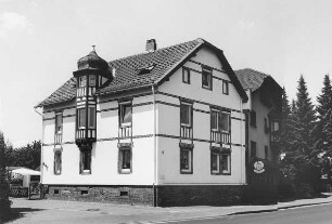 Wohnhaus; Linsengericht, Stadtweg 8
