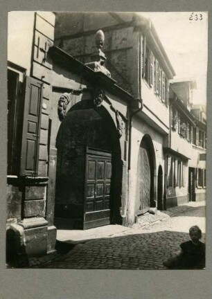 Hintergasse 26. Tor, Gasthaus zur Krone, Hofeinfahrt