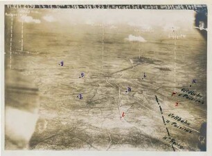 Foto des Geländes zwischen Auchonvillers und La Signy Ferme (Luftbild)