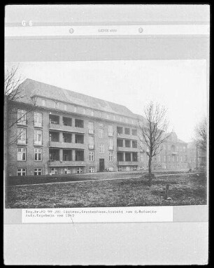 Güstrow. Krankenhaus. Hofseite