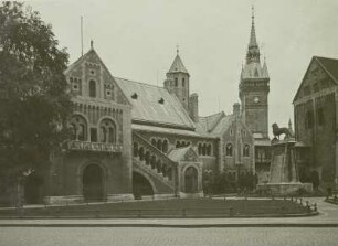 Burg Dankwarderode : Braunschweig, Burg Dankwarderode von Nordwesten über den Burgplatz