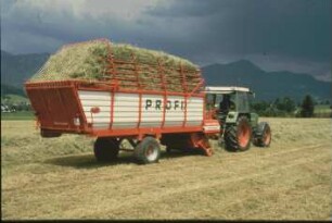 Fotografie: Erntetechnik, Heu, Ladewagen
