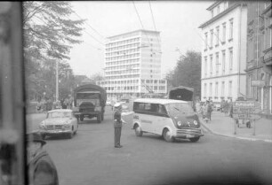 Gießen: Hochhaus mit Straße