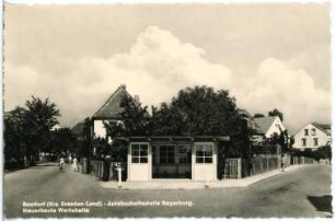Boxdorf bei Dresden. Bushaltestelle Begerburg