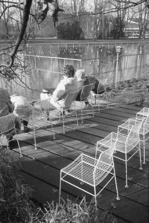 Sonniger Vorfrühlingstag im Karlsruher Stadtgarten