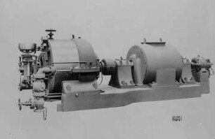 Drehstrom-Turbogenerator mit Mittelturbine, 200 Kilowatt : Technikgeschichte | Industrie und Technik | Elektrische Krafterzeugung und Verteilung