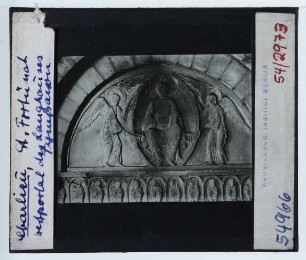 Charlieu, Abtei Saint-Fortunat : Langhaus, Westportal, Tympanon