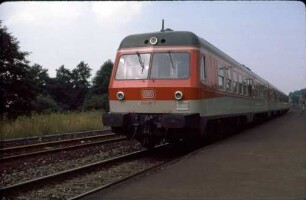 Oberkotzau VT 614 048 Nahverkehrszug HO-SEL D4üvhz-Wagen