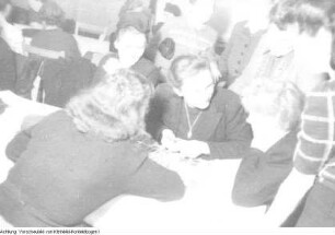 Freiberg. Demokratischer Frauenbund Deutschlands (DFD), Schulung von Funktionärinnen des DFD, 12.-16.? April 1947 & Freiberg. Demokratischer Frauenbund Deutschlands (DFD), Schulung von Funktionärinnen des DFD, 12.-16.? April 1947