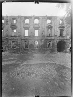 Magdeburg, Domplatz 5. Ruine der ehem. Domdechanei