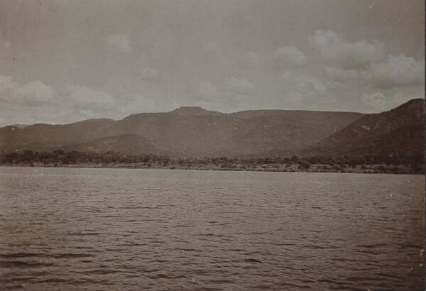 south-western end of the Tanganyika (Rhodesia)