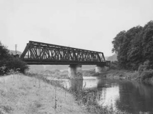 Eisenbahnbrücke unterhalb Aumenau/Lahn