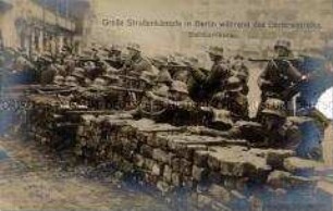 Regierungstruppen hinter einer Barrikade während des Generalstreiks