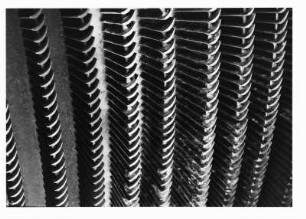 Industrie-Kraftwerk. Maschine 1, schadhafte Turbinenschaufeln : Lauta (Niederlausitz). Industrie-Kraftwerk. Maschine 1, schadhafte Turbinenschaufeln