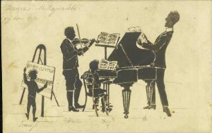 [Zwei Männer und Jungen beim Musizieren]