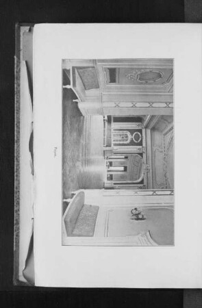 Foyer.