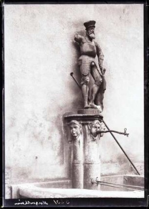 Brunnen im Schloßhof