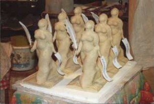 Frauen geschmückt