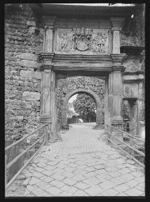 Stolpen. Hauptportal der Burg