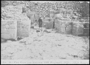 Tell el-mutesellim[Megiddo], Stadttor v. Stratum VIII, VIIb in Höhe des Kopfes