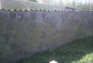 Nütschau: ehemaliges Gut [heute Kloster Nütschau]: Feldsteinmauer: nach Sanierung