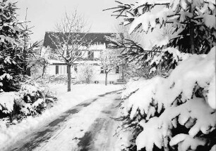 Staufen: Haus Seebert im Schnee