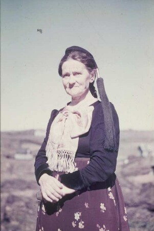 Reisefotos. Alte Frau in Tracht