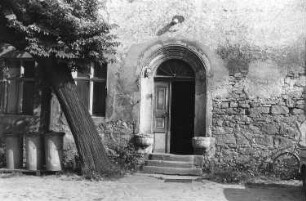 Ortrand. Schloßportal